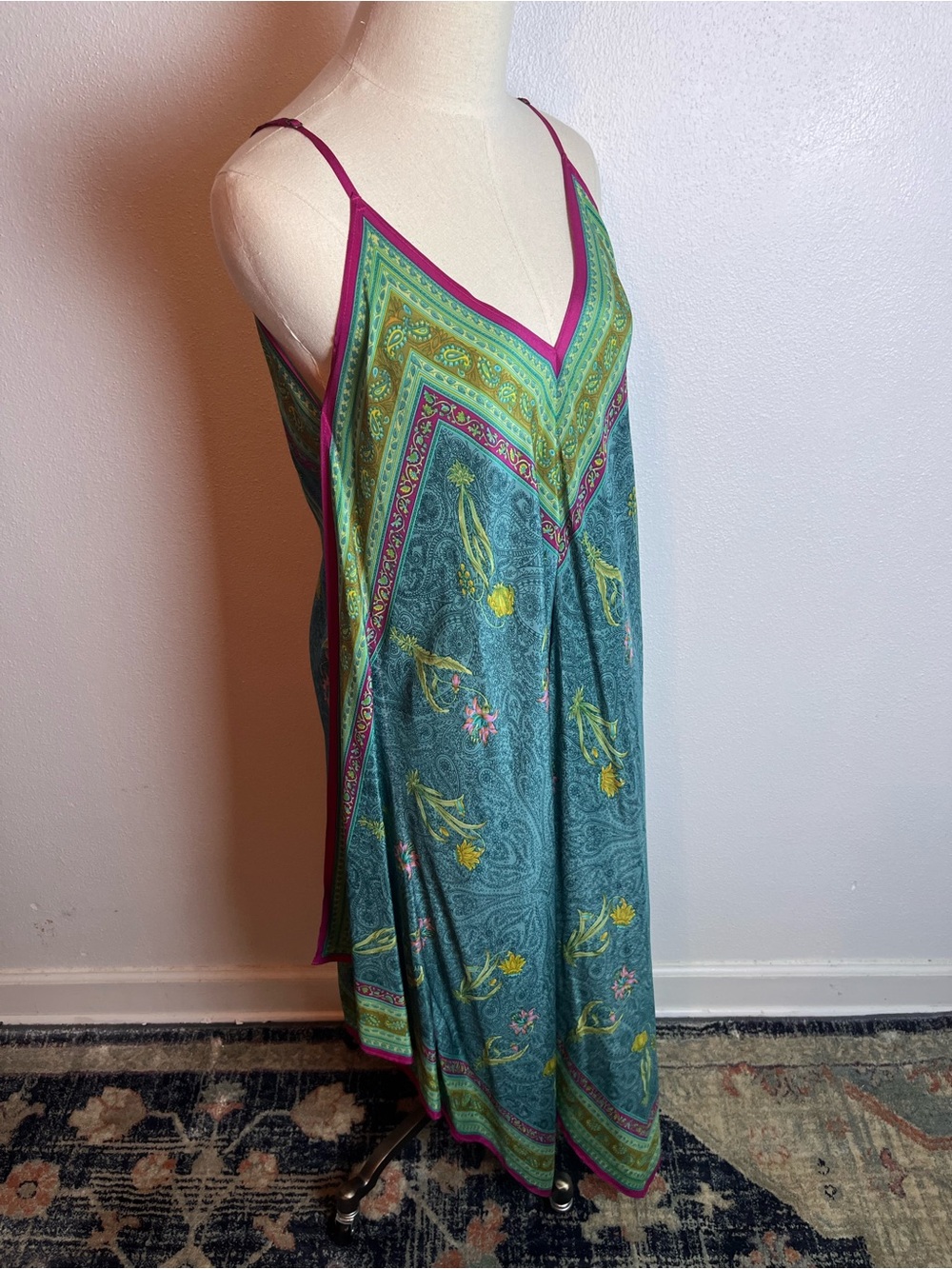 HOLDING HORSES Anthropologie 100% Silk Teal Paisley Slip with Fuchsia Trim